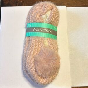 Falls Creek pink Crochet slippers free pattern, Knitting...  Size 5-9.5
